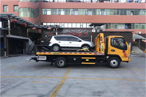 源城区汽车紧急补胎换胎救援